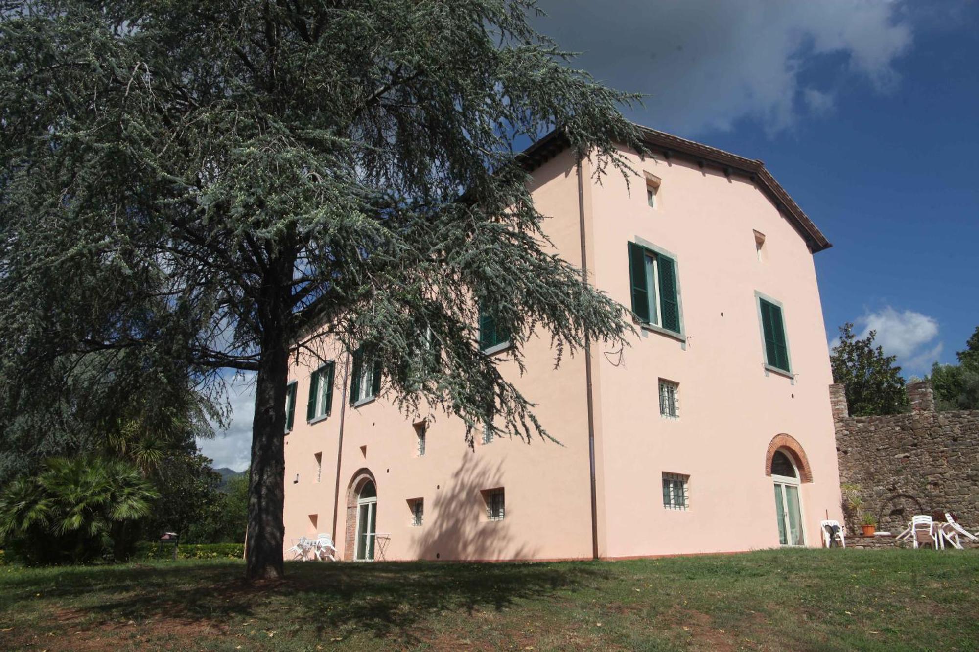 Bed And Breakfast Villa Torre Degli Onesti Apartments Лукка Экстерьер фото